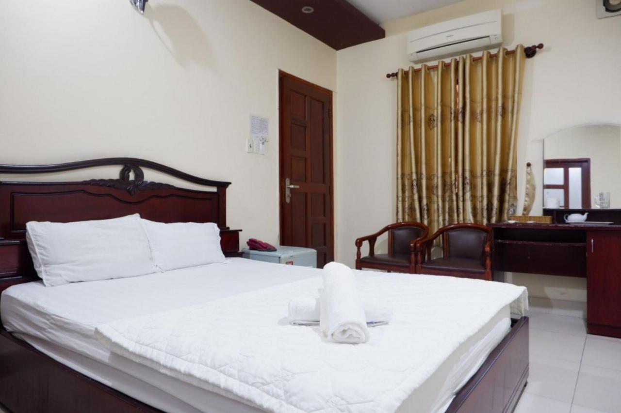 Reddoorz Tuan Viet Hotel Dinh Tien Hoang Ho Chi Minh-staden Exteriör bild