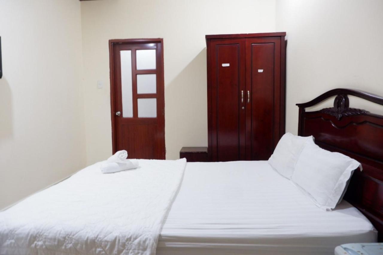 Reddoorz Tuan Viet Hotel Dinh Tien Hoang Ho Chi Minh-staden Exteriör bild