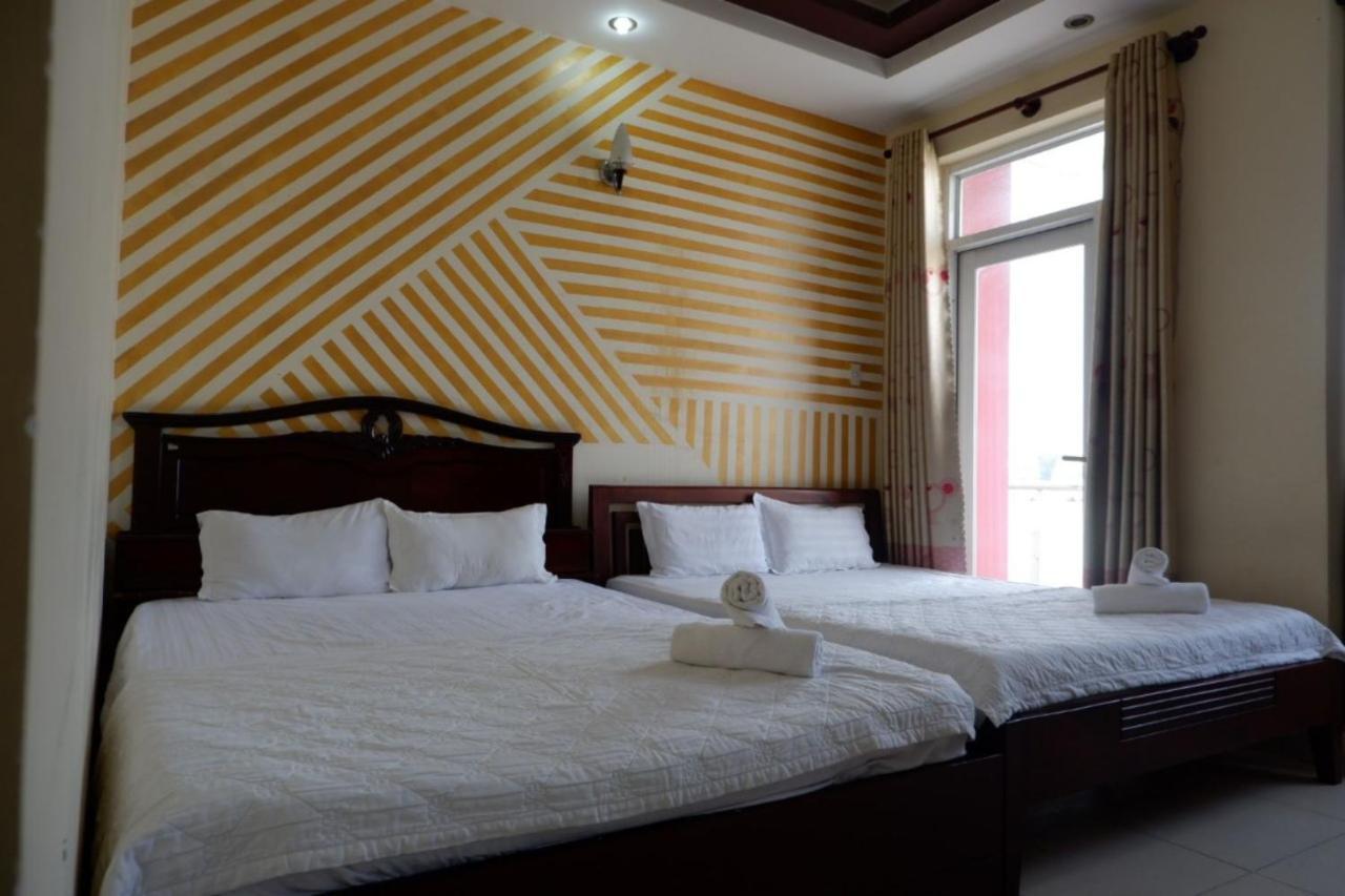 Reddoorz Tuan Viet Hotel Dinh Tien Hoang Ho Chi Minh-staden Exteriör bild